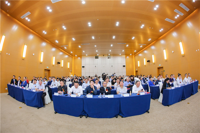 Öйú×ðÁú¼¯ÍÅ